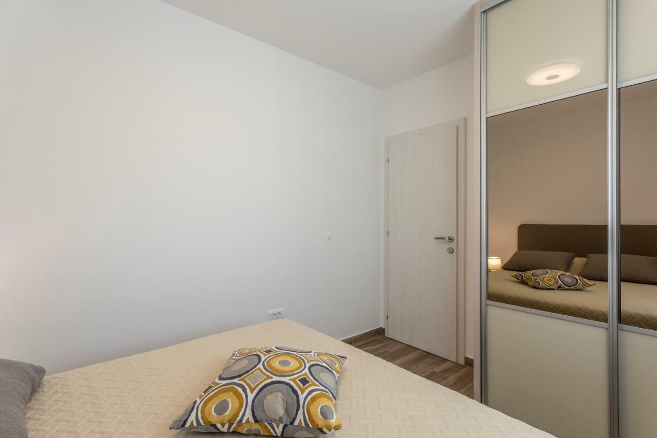 Luxury View Apartments Rogoznica  Exterior photo