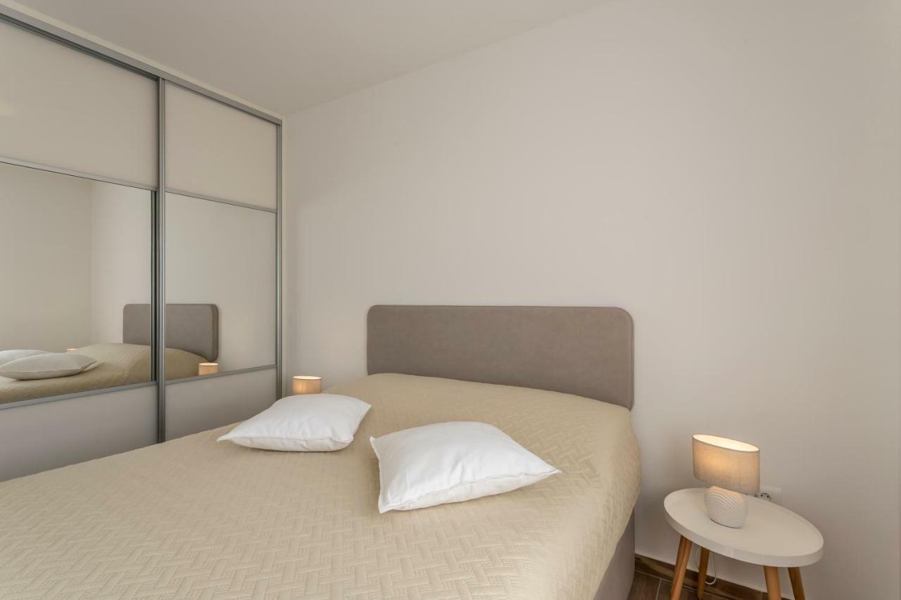 Luxury View Apartments Rogoznica  Exterior photo